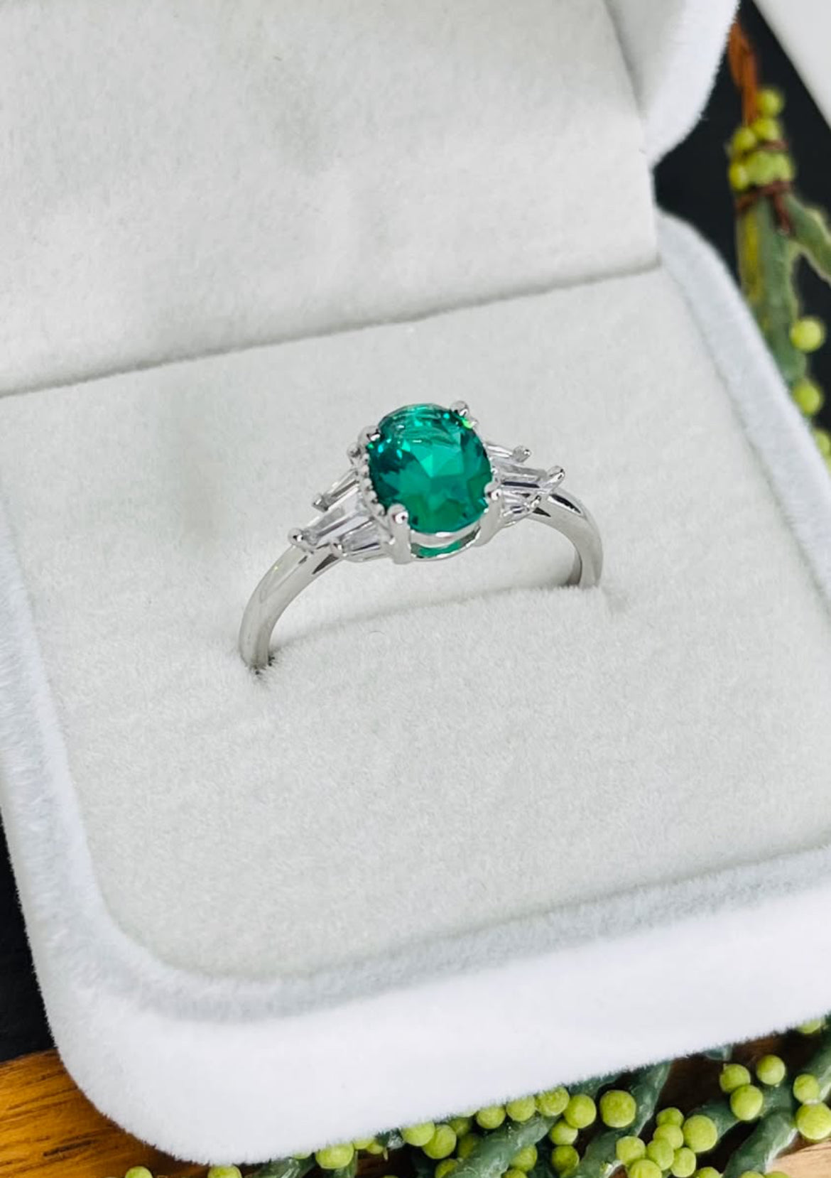 Anillo de Plata 925 con Zirconias