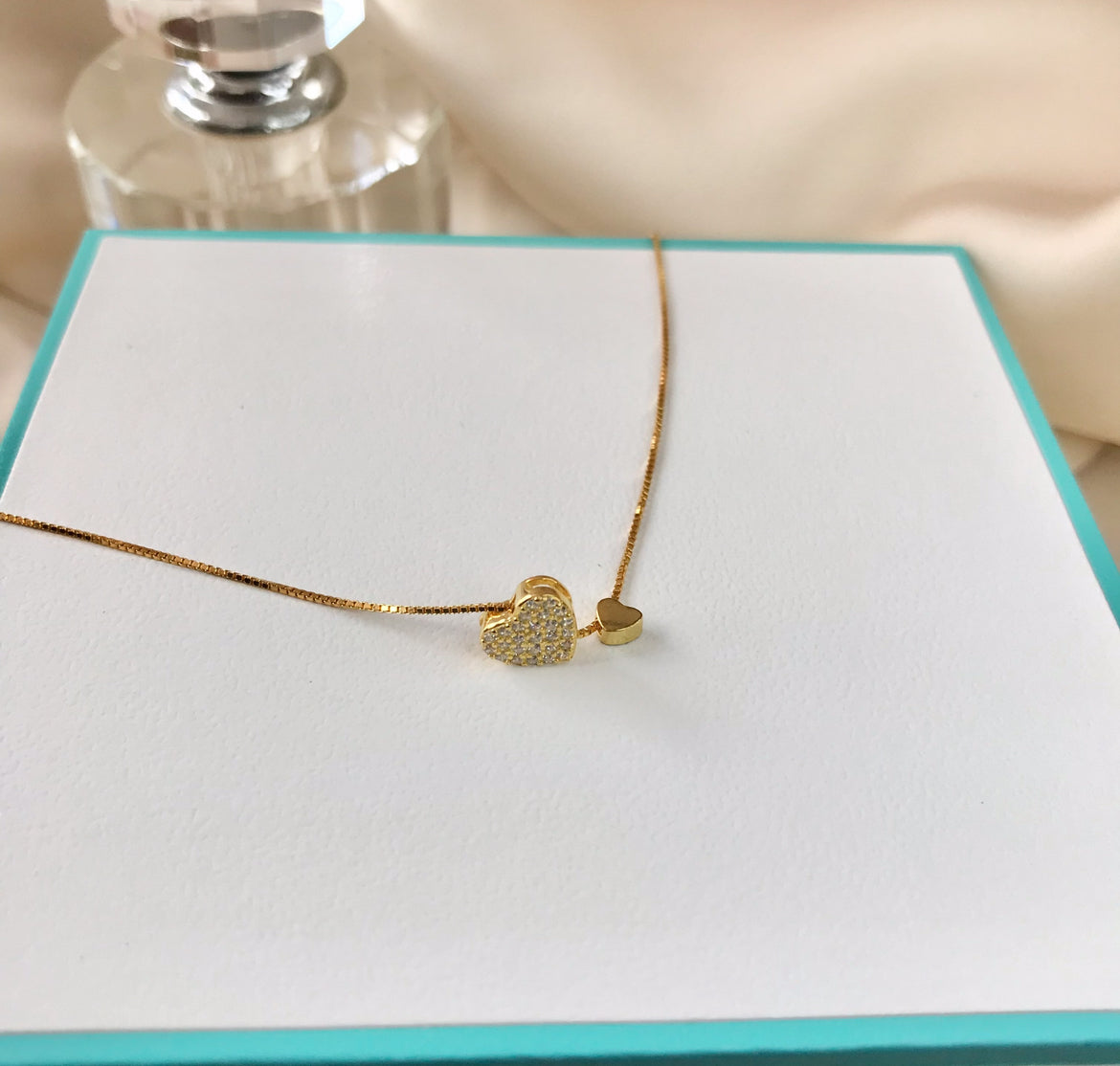 Collar de Plata 925 bañado en Oro de 14k y Zirconias, modelo Corazón Doble
