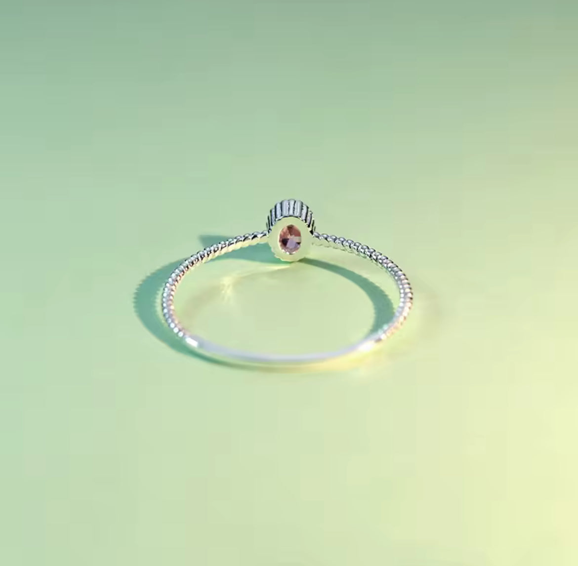 Anillo de Plata 925 con Zirconia modelo Minimalista