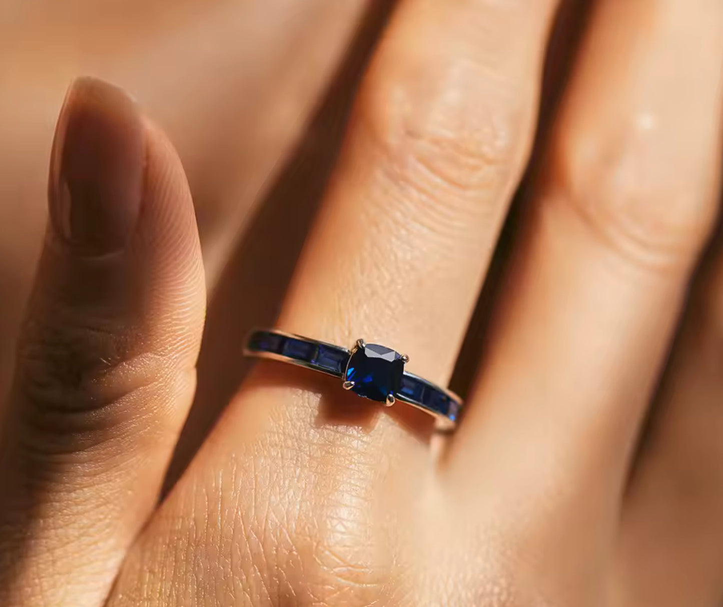 Anillo de Plata 925 con Zirconia