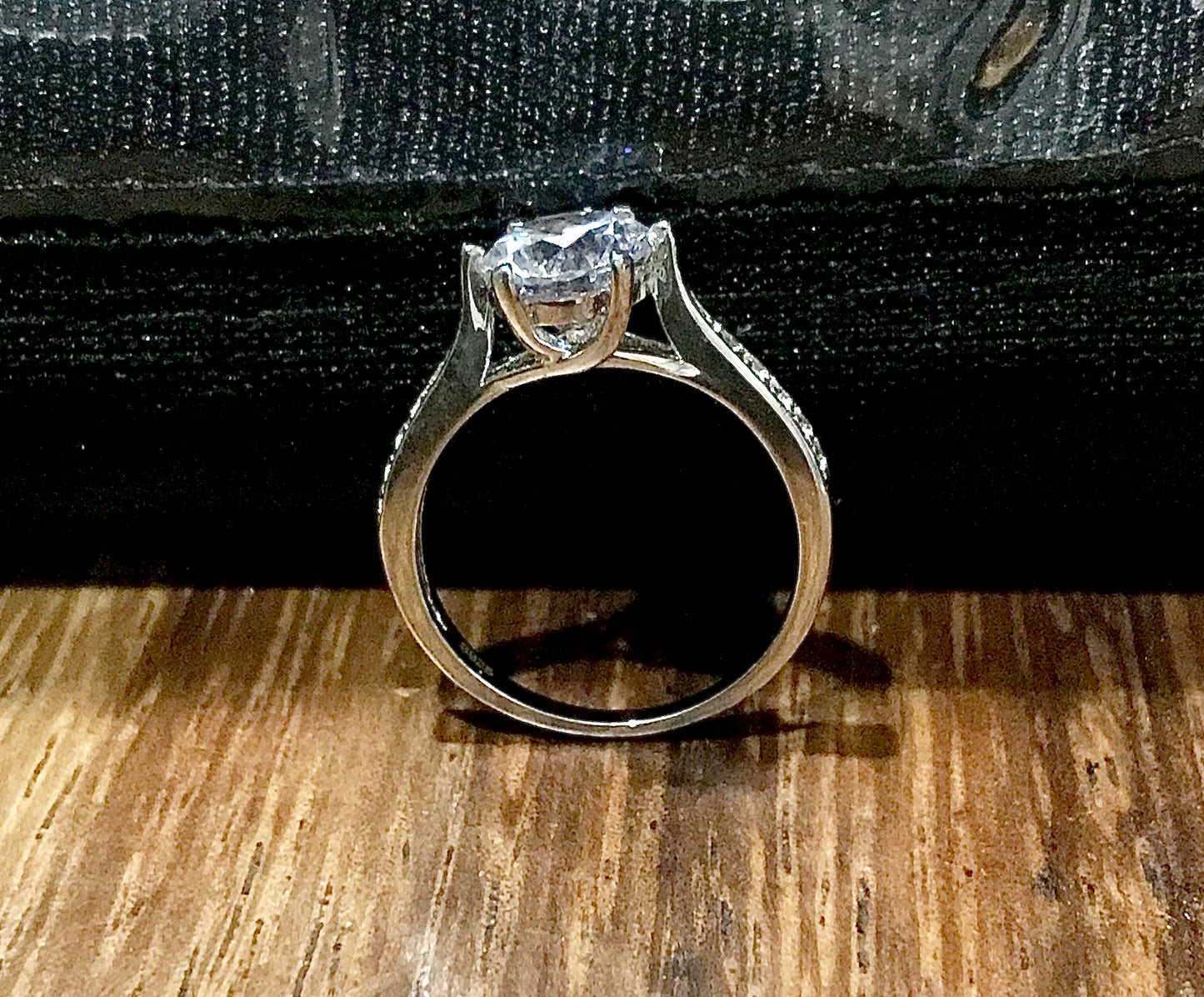 Anillo de Plata 925 con Zirconias