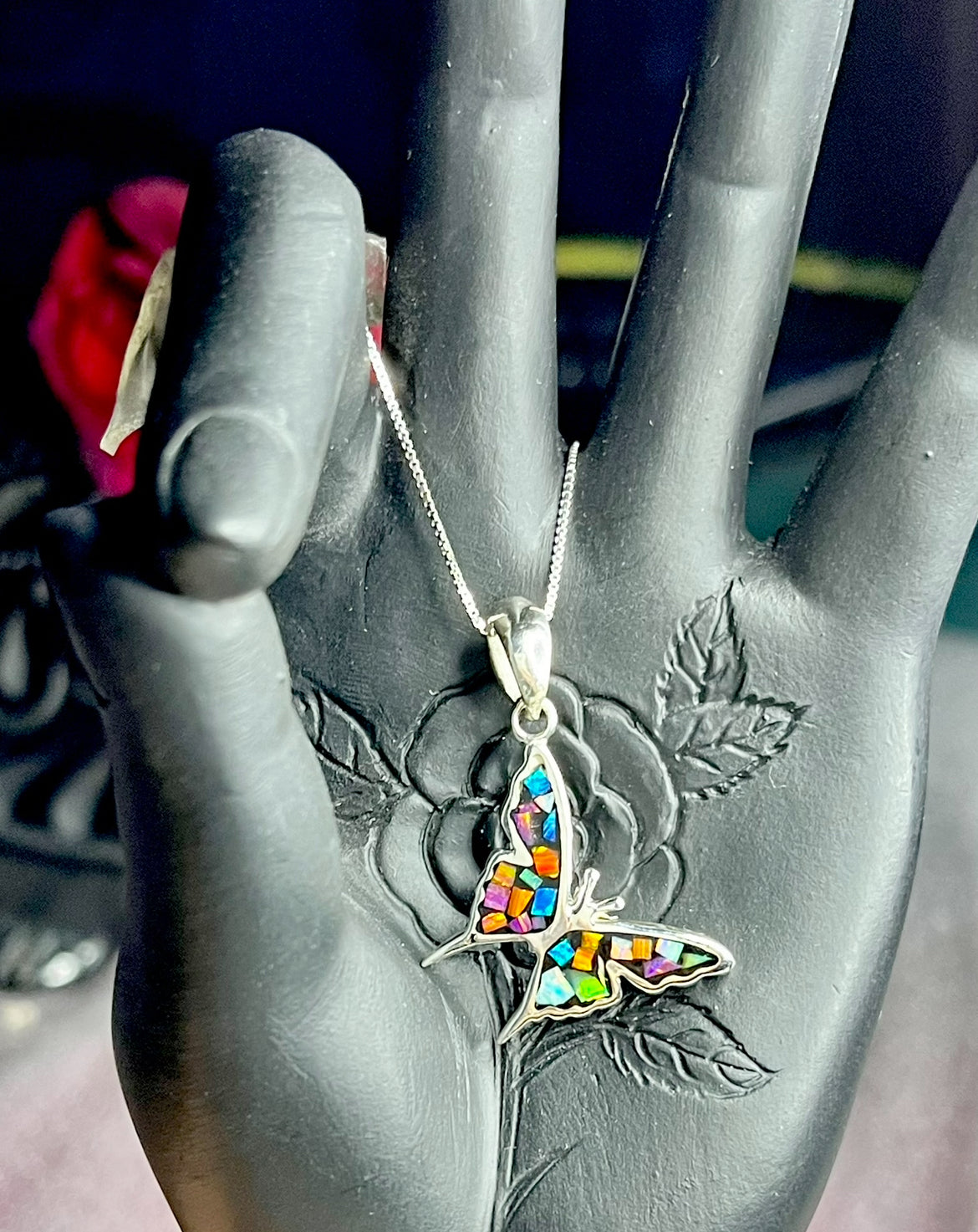 Dije de Plata 925 con Ópalo Natural modelo Mariposa