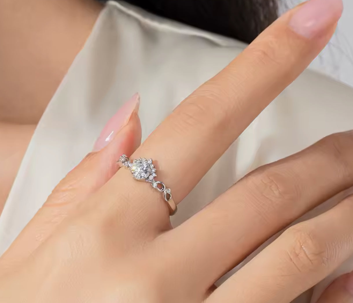 Anillo de Plata 925 con Zirconias