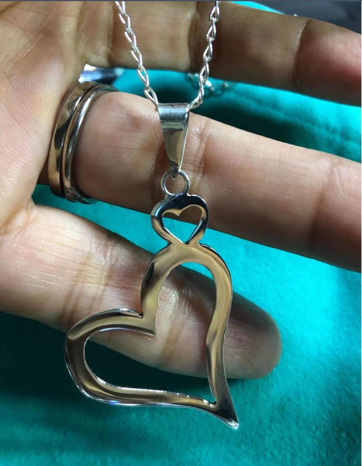Dije y Cadena de Plata 925, modelo Corazón