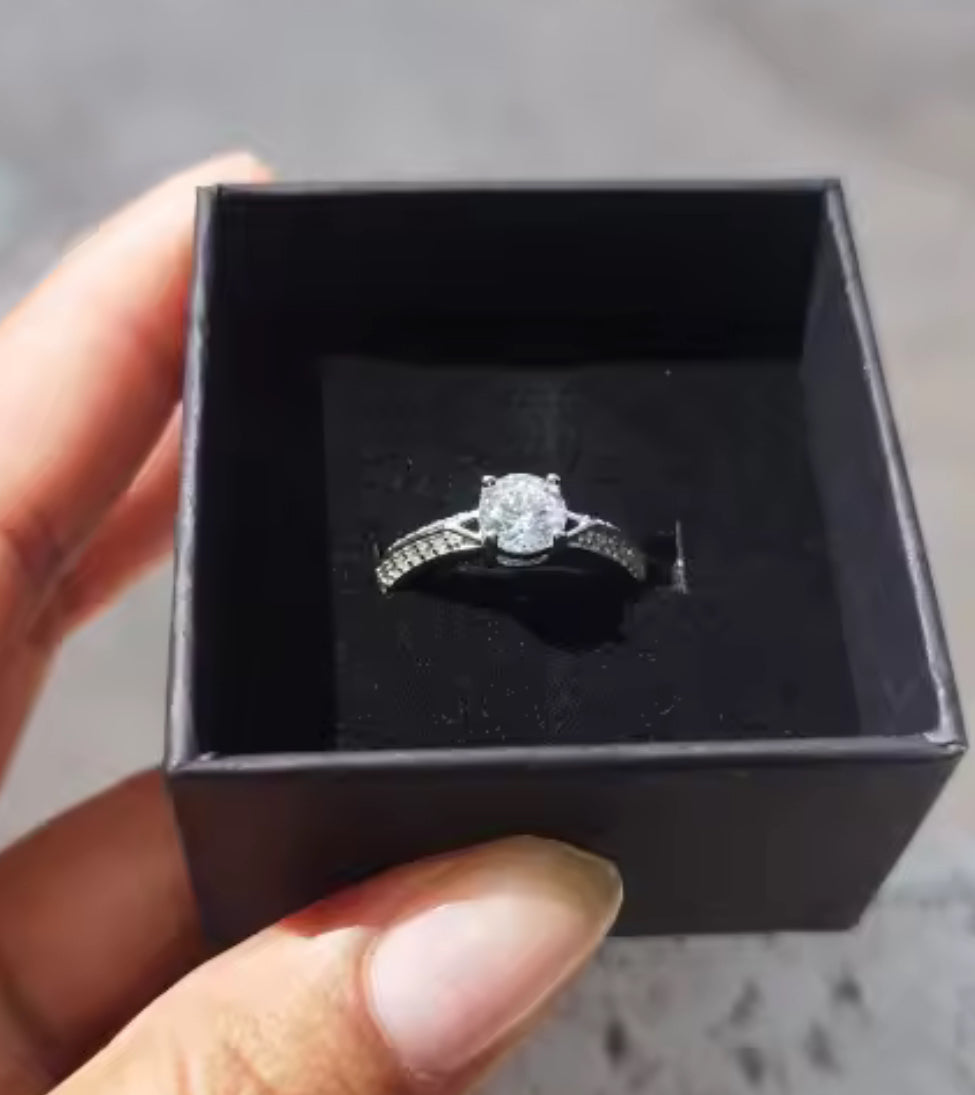 Anillo de Plata 925 con Zirconias