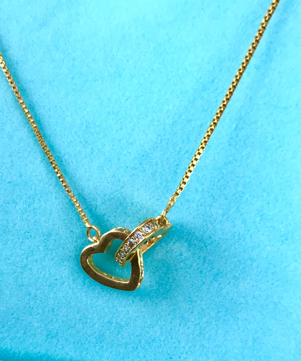 Collar de Chapa de Oro 18k, modelo Doble Corazón