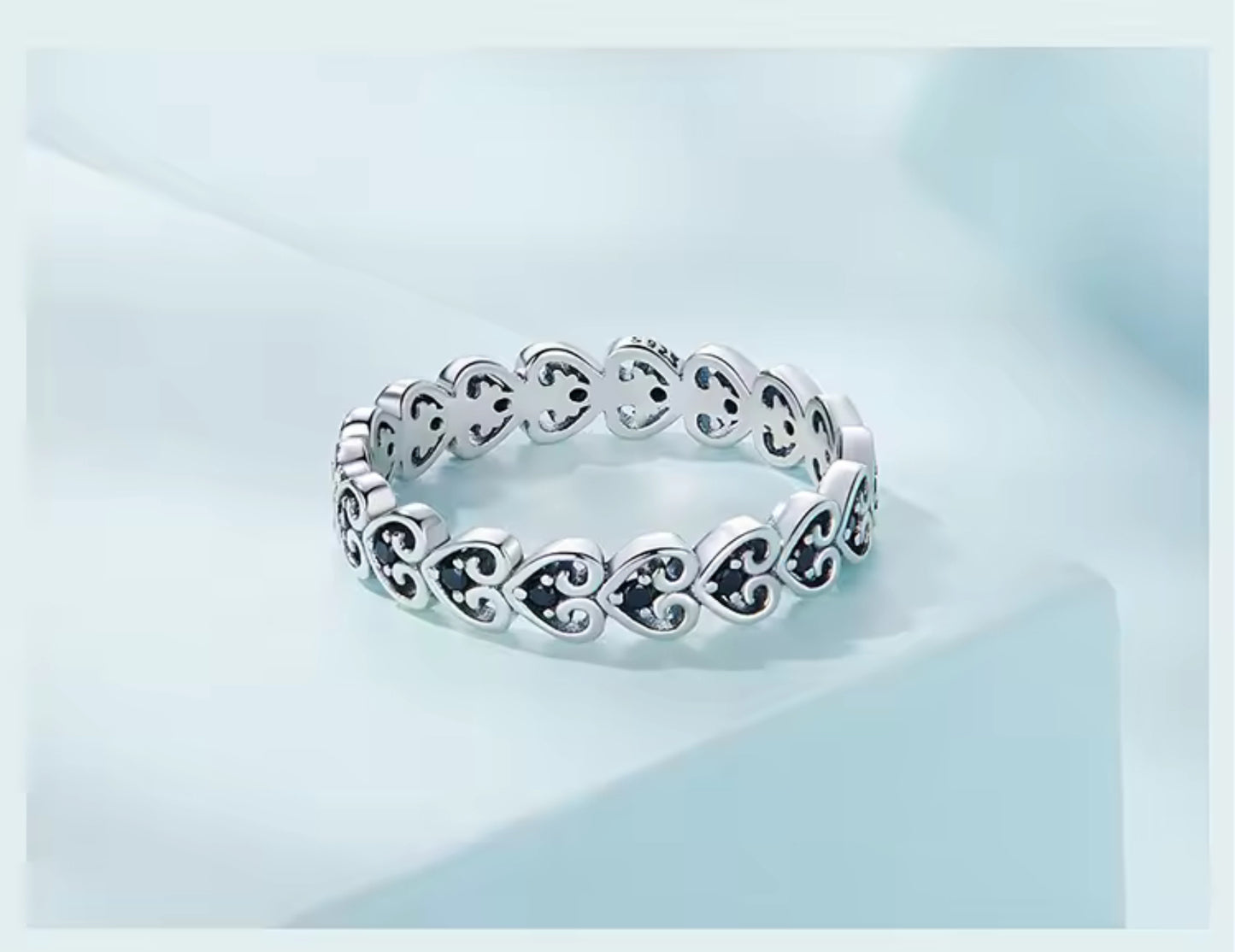 Churumbela de Plata 925 con Zirconia Negra, modelo Corazón