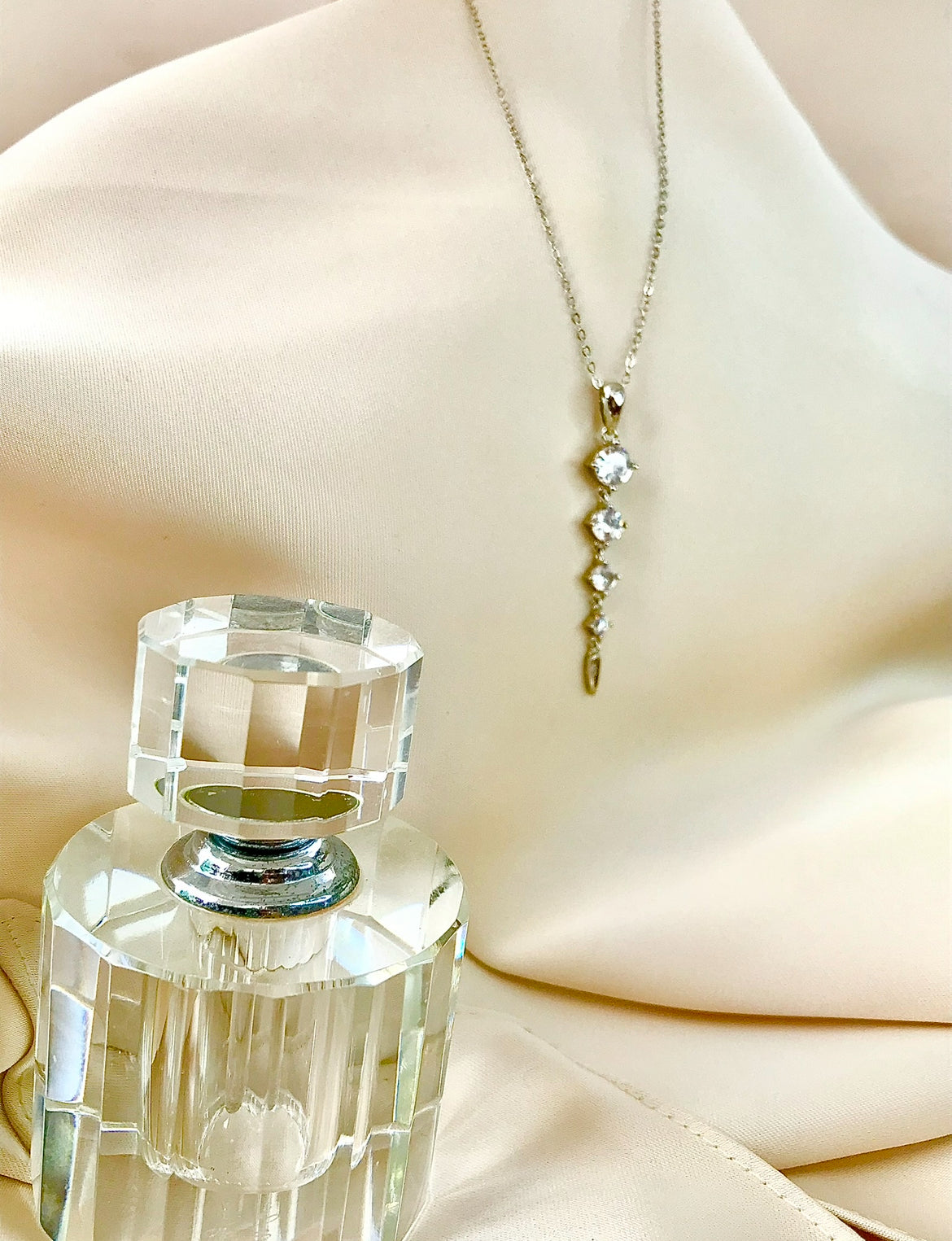 Collar con Dije de Plata 925 y Zirconias