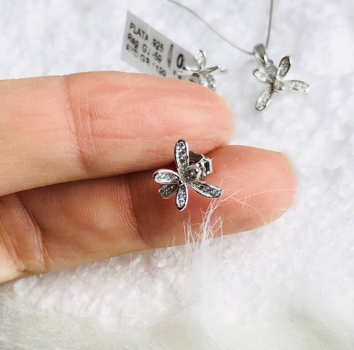 Juego de Cadena, Dije, y Aretes de Plata 925 con Zirconias, modelo Libélulas
