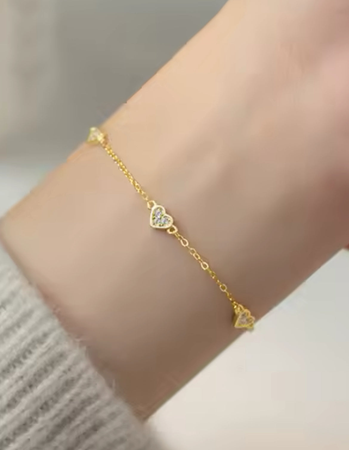 Pulsera de Plata 925 con Baño de Oro 14k y Zirconias, modelo Corazones