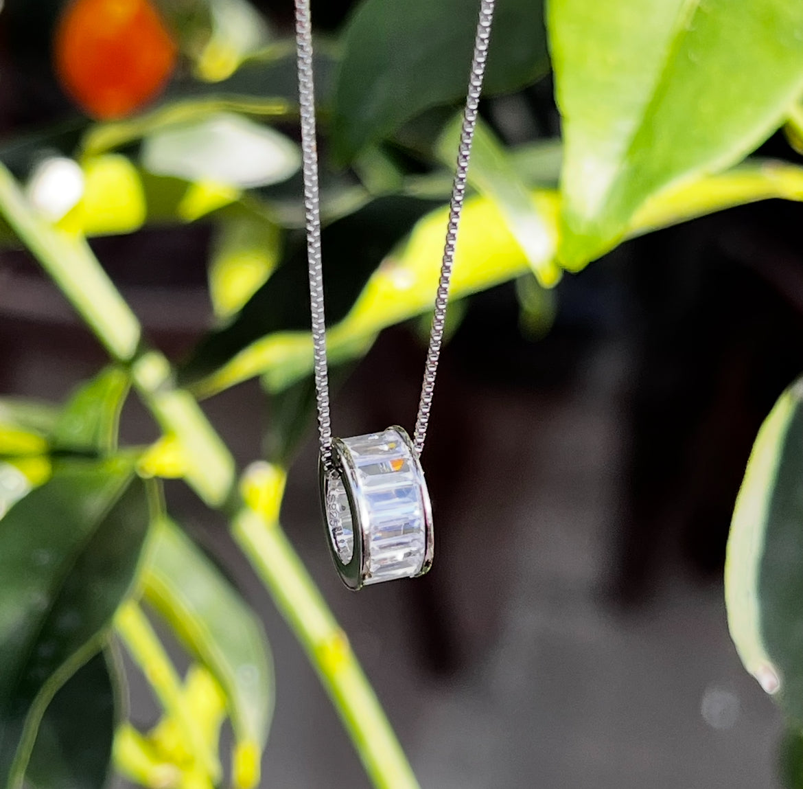Dije y Cadena de Plata 925 con Baguettes