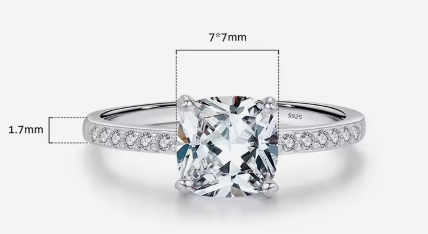 Anillo de Plata 925 con Zirconias