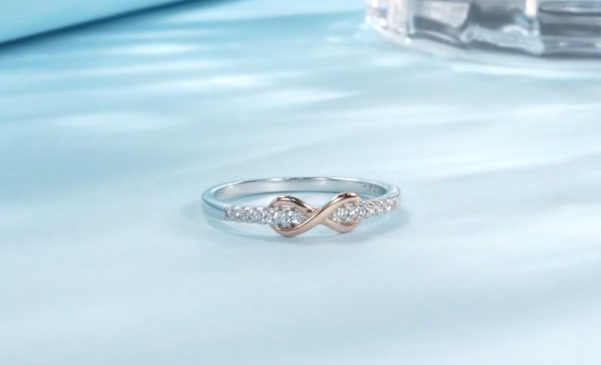 Anillo de Plata 925 con Infinito bañado en Oro Rosa