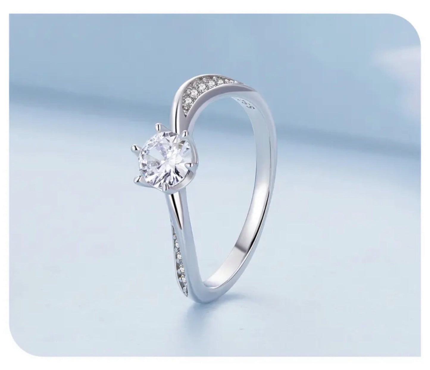 Anillo de Plata 925 con Zirconias