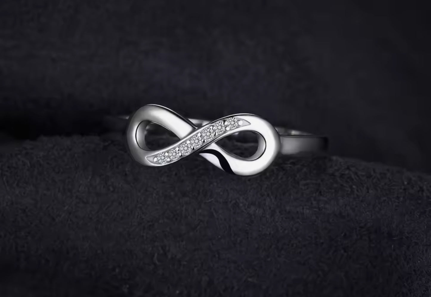 Anillo de Plata 925 con Zirconias