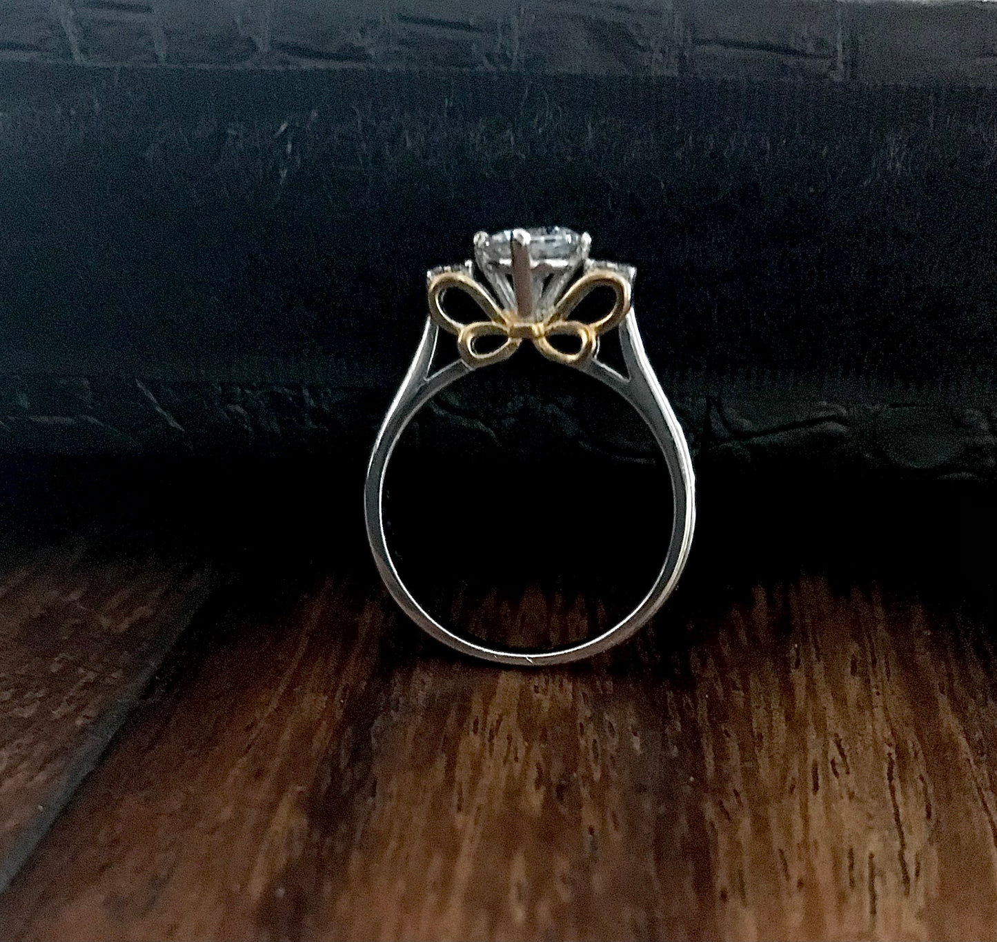 Anillo de Plata 925 con Moño bañado en Oro de 14k