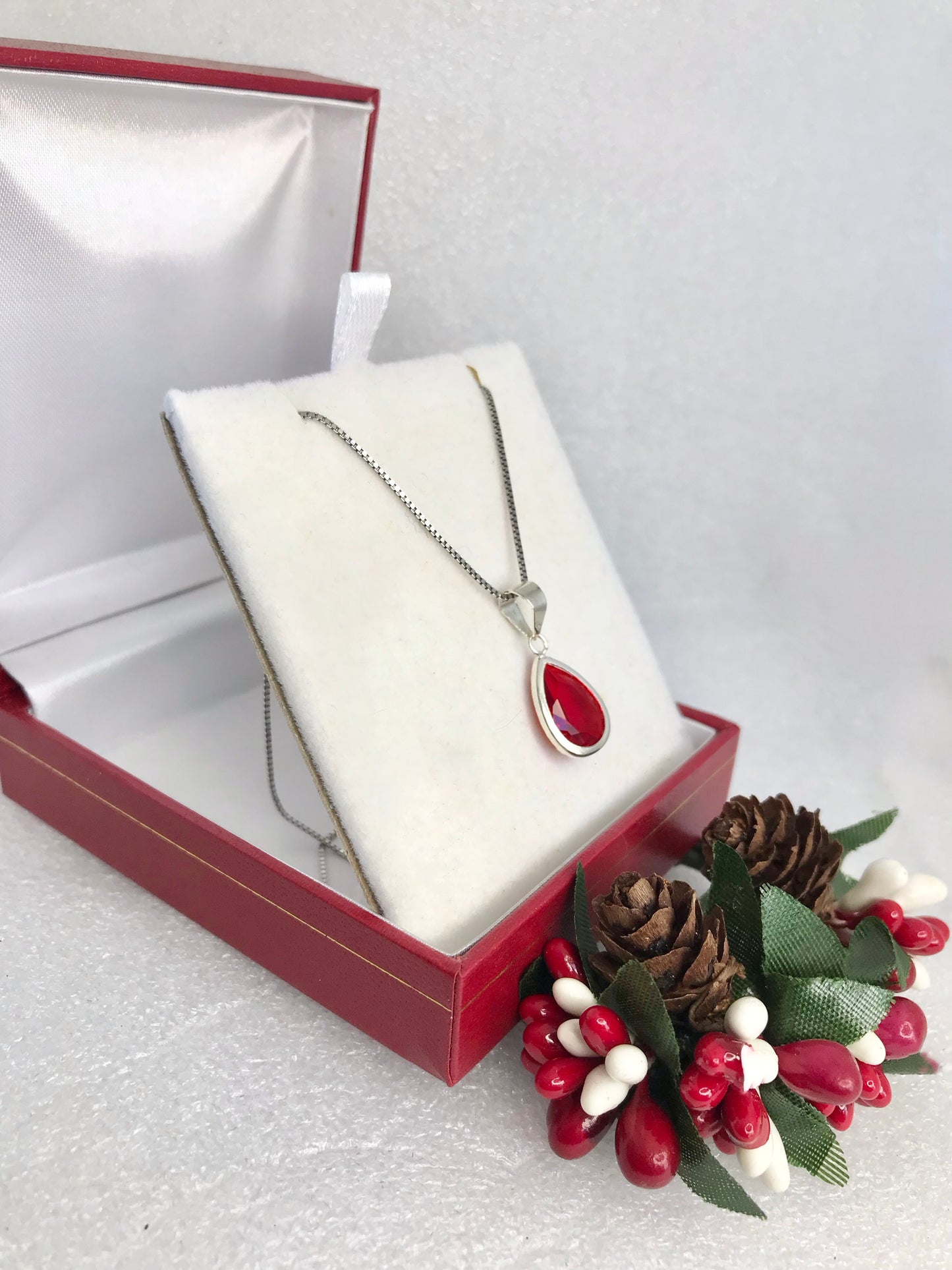 Cadena y Dije de Plata 925