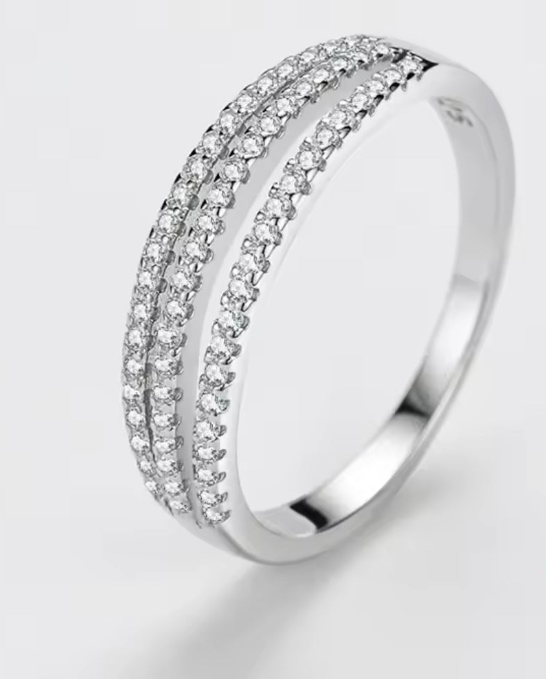 Argolla de Plata 925 con Zirconias