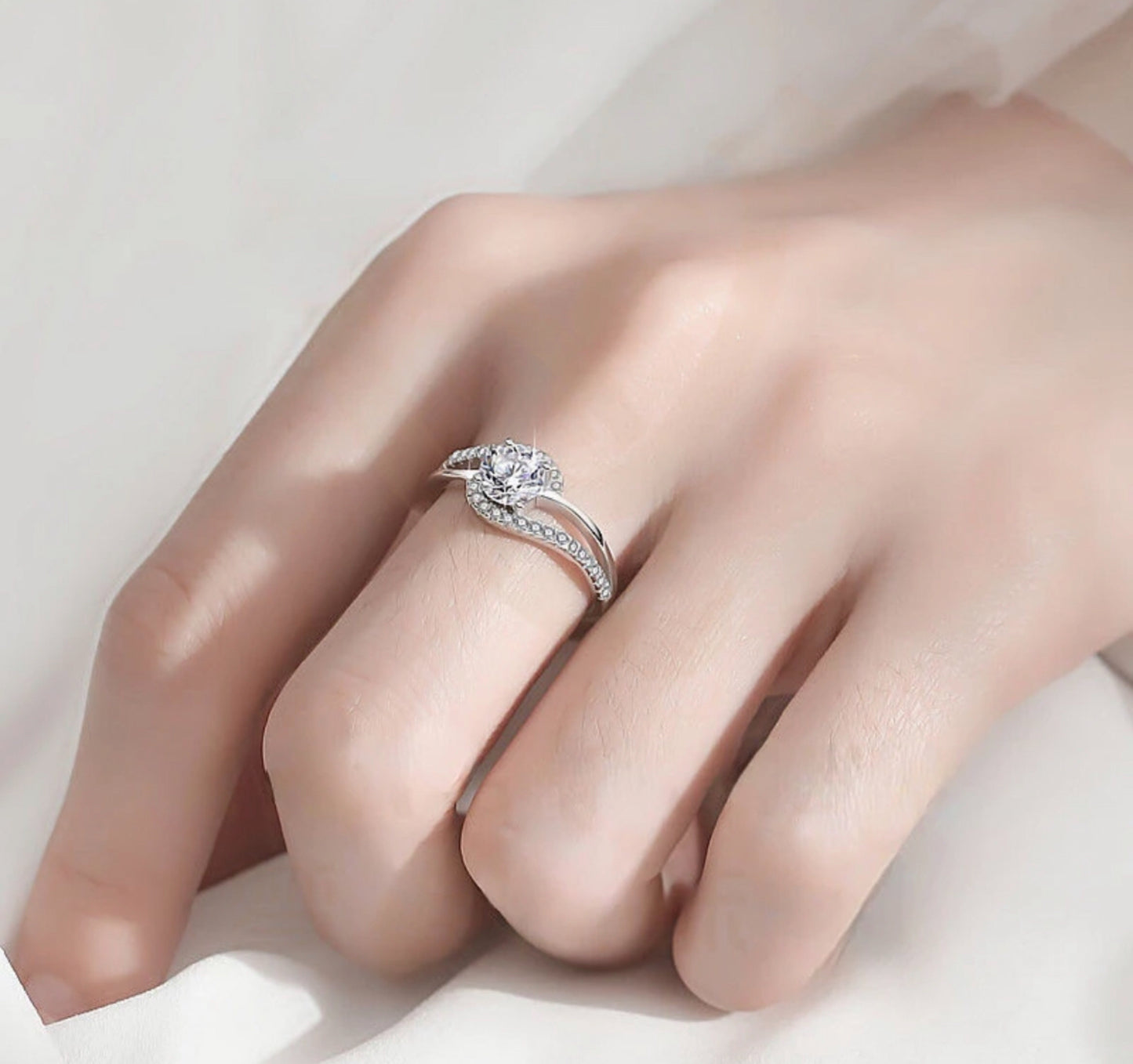 Anillo de Plata 925 con Zirconias