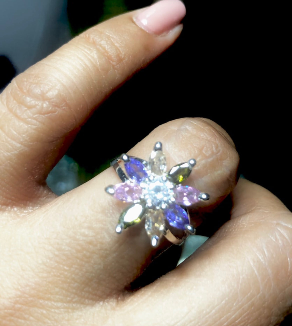Anillo de Plata 925 con Zirconias modelo Flor