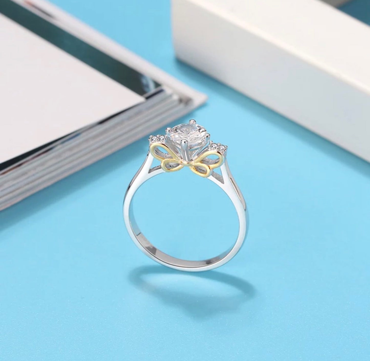 Anillo de Plata 925 con Moño bañado en Oro de 14k