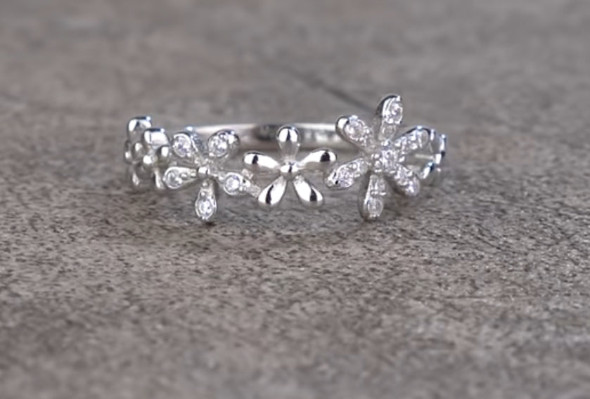 Anillo de Plata 925 con Zirconias