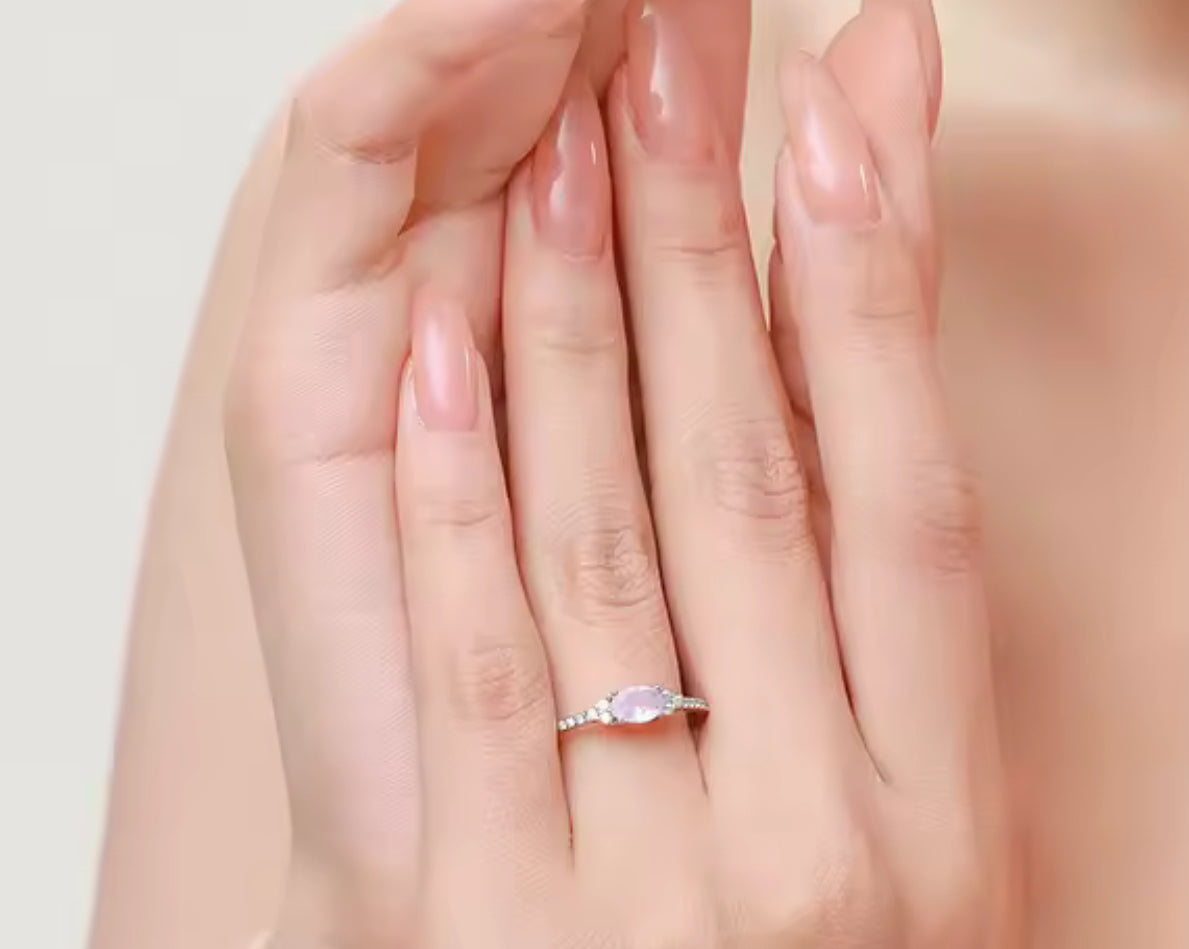 Anillo de Plata 925 con Piedra Luna Rosa