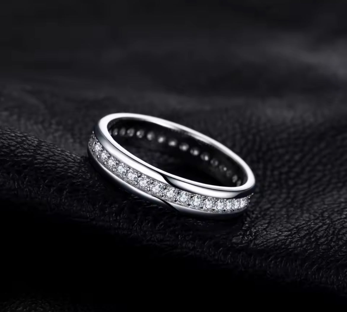 Argolla de Plata 925 con Zirconias
