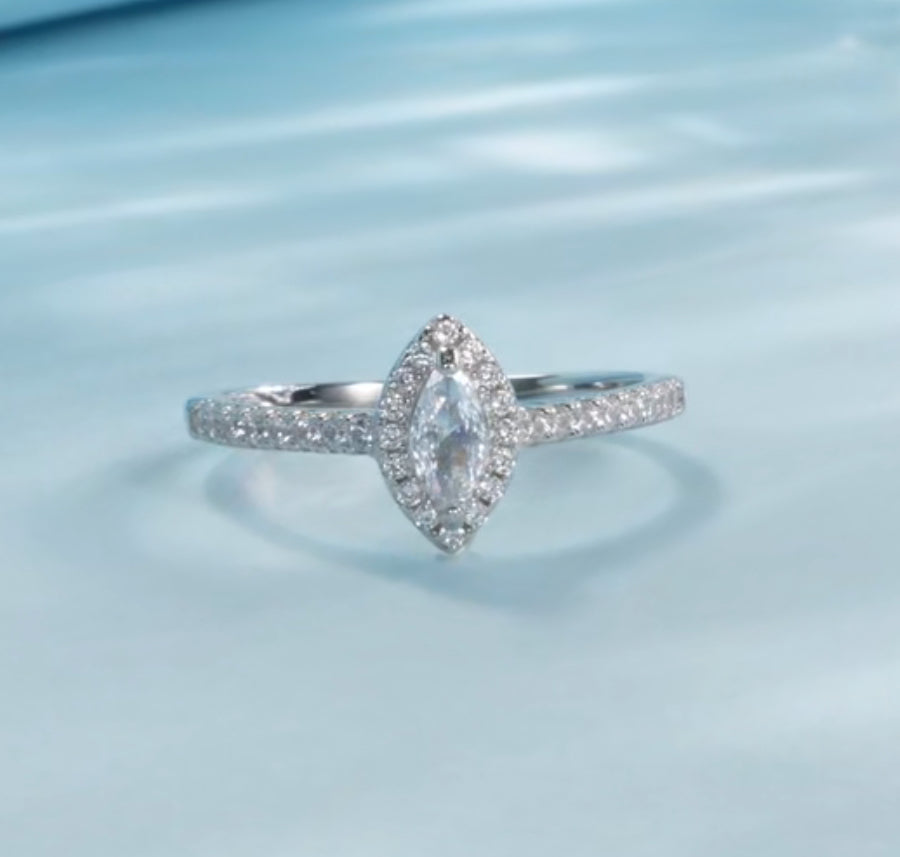 Anillo de Plata 925 con Zirconias