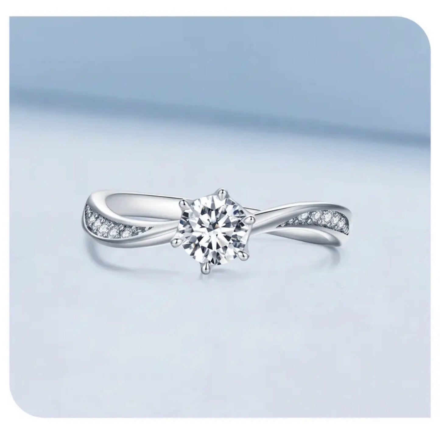 Anillo de Plata 925 con Zirconias
