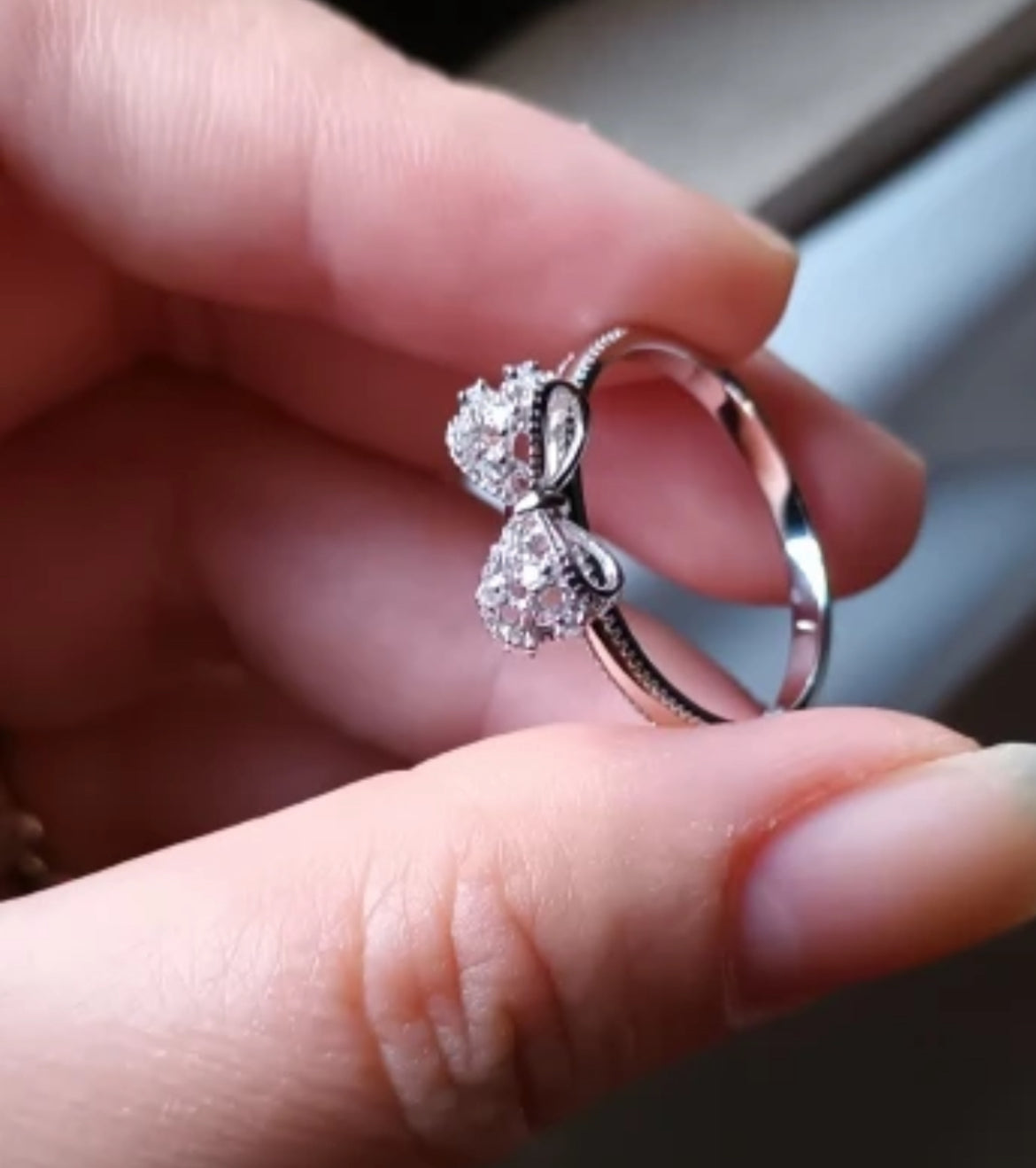 Anillo de Plata 925 con Circonitas modelo Moño