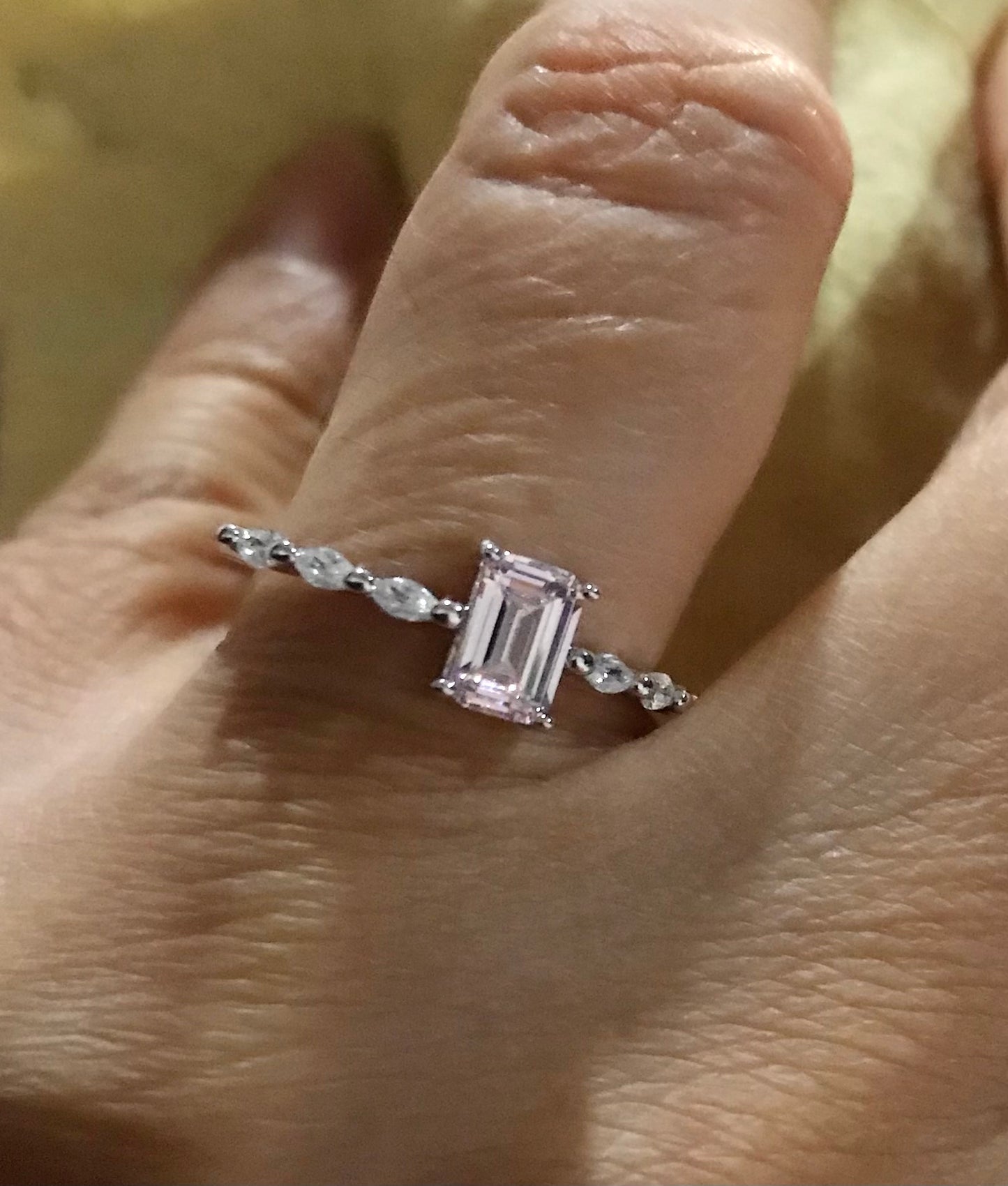 Anillo de Plata 925 con Zirconia corte Baguette