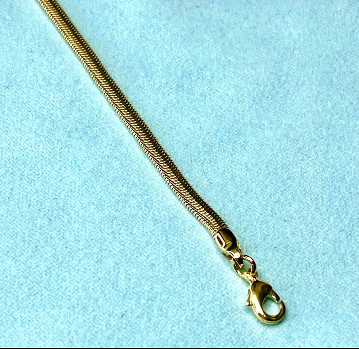 Pulsera en Chapa de Oro 18k estilo Panza De Víbora