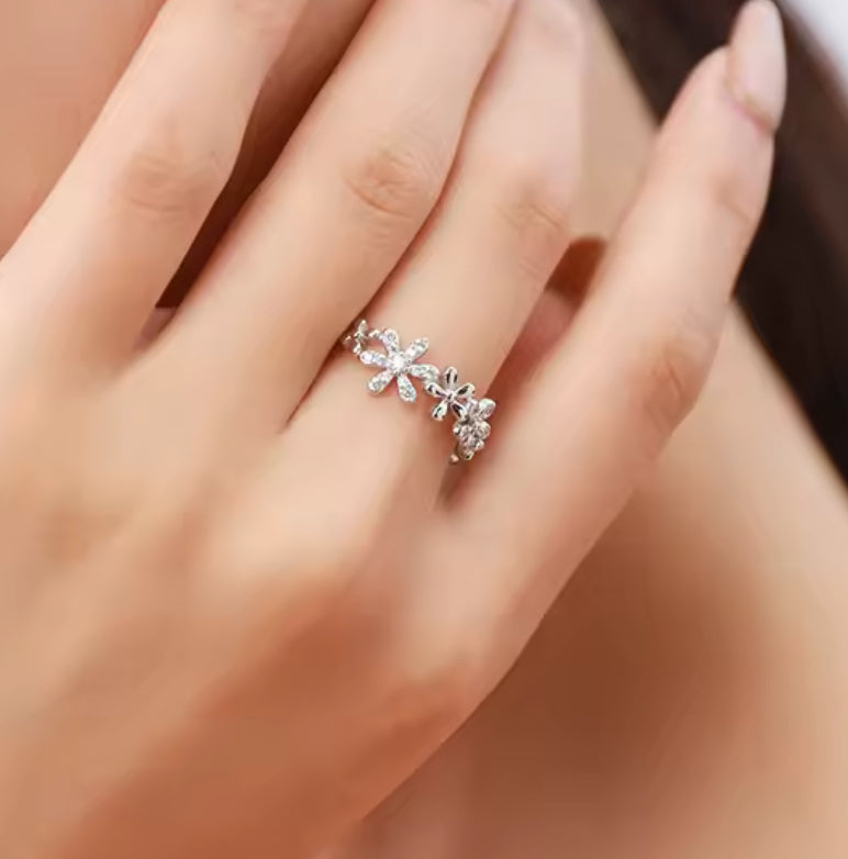 Anillo de Plata 925 con Zirconias