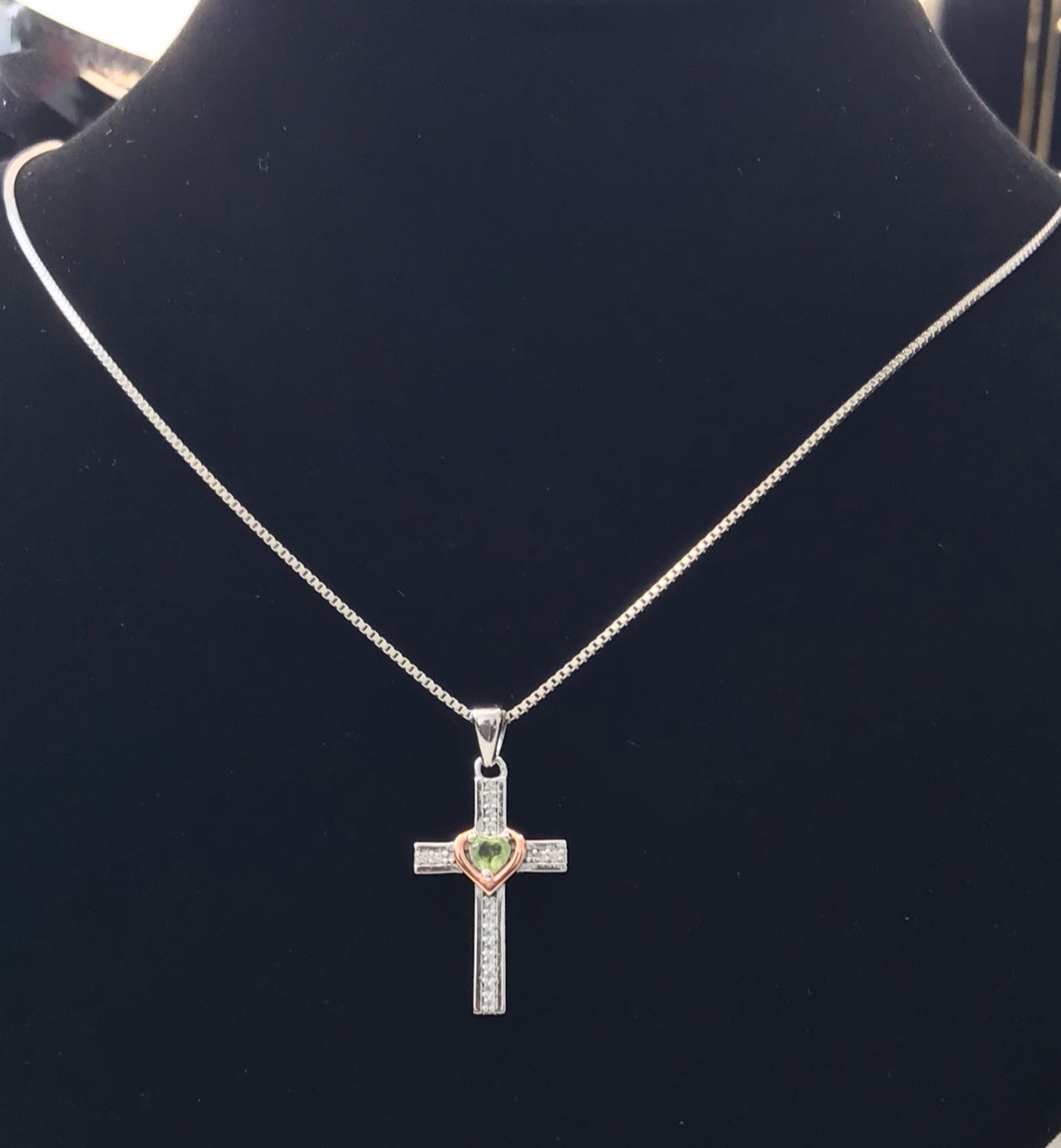 Dije de Cruz con Cadena de Plata con Zirconias