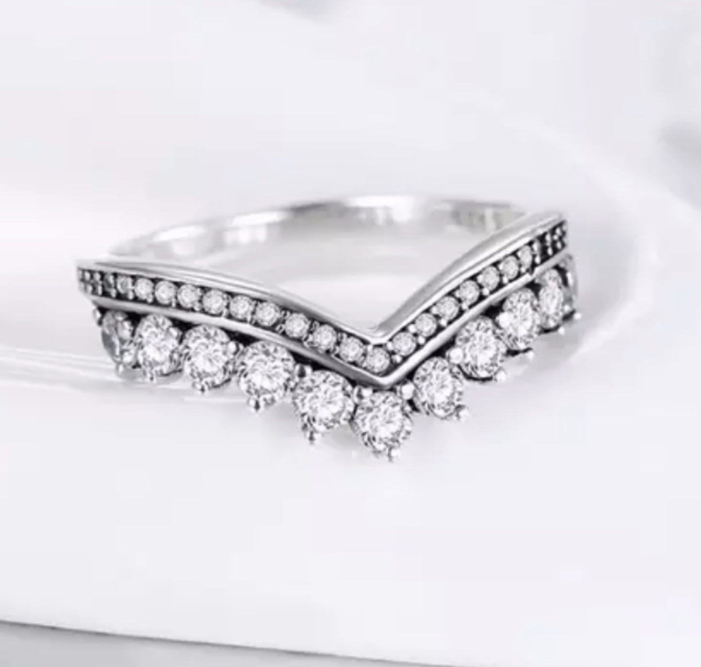 Anillo de Plata 925 con Zirconias