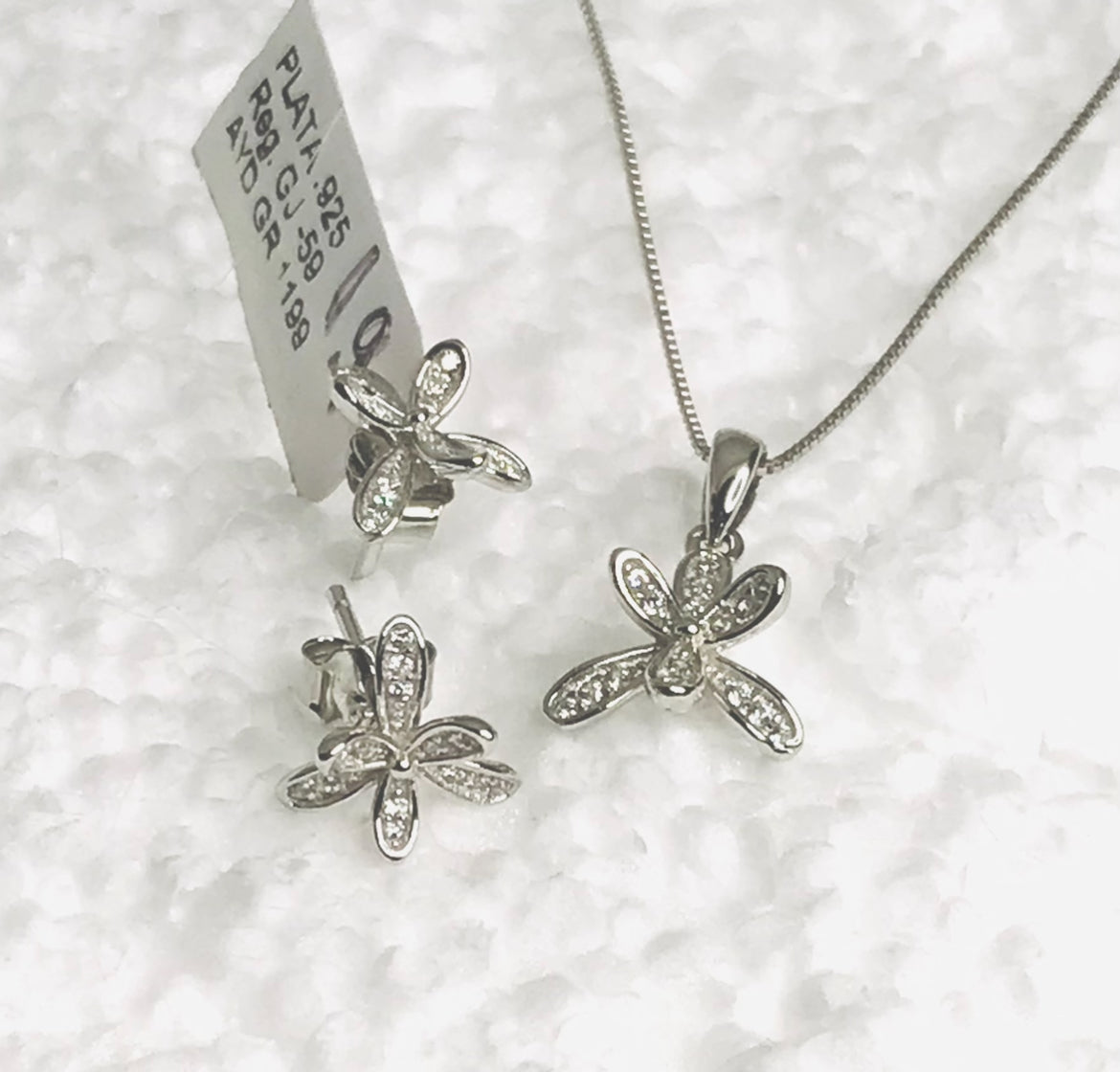 Juego de Cadena, Dije, y Aretes de Plata 925 con Zirconias, modelo Libélulas