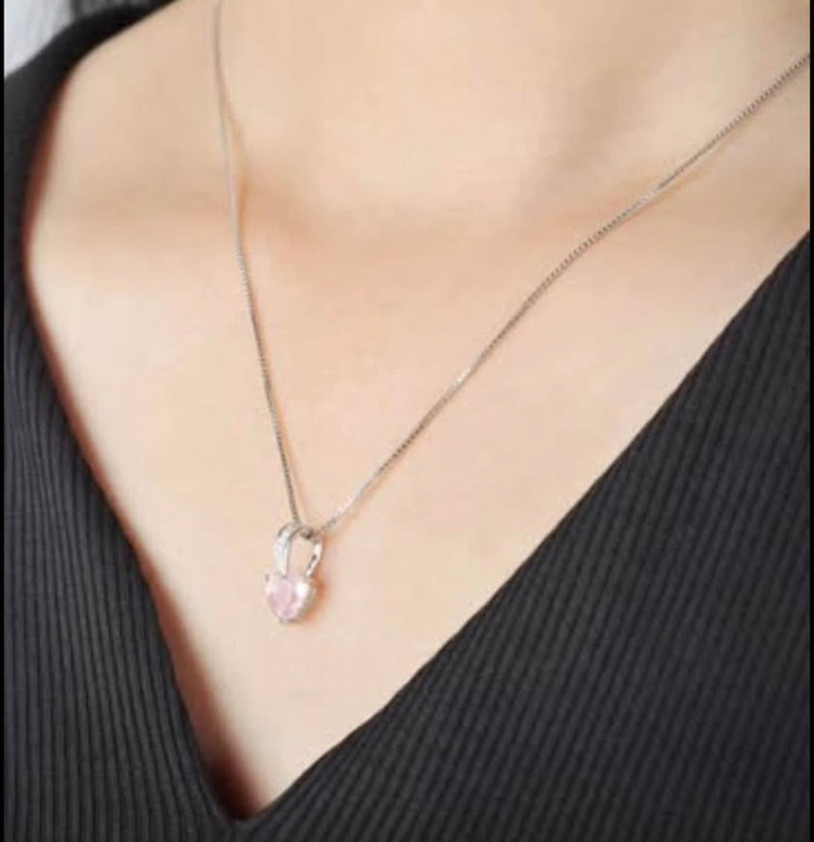 Dije y Cadena, Cuarzo Rosa