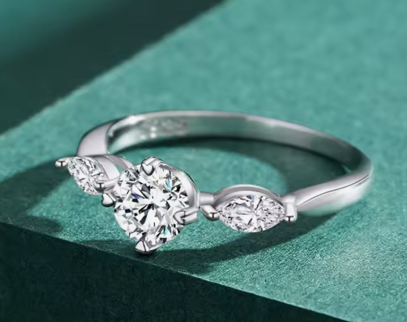 Anillo de Plata 925 con Zirconia