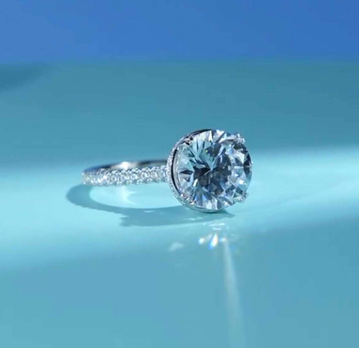 Anillo de Plata 925 con Zirconias