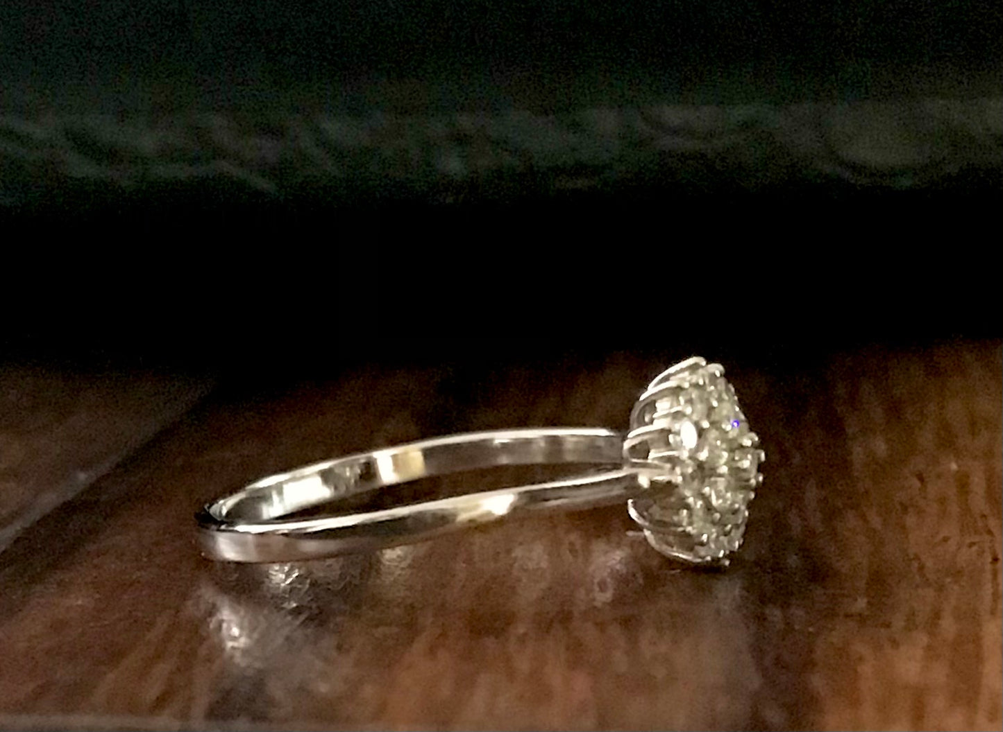 Anillo de Plata 925 con Zirconias modelo Flor