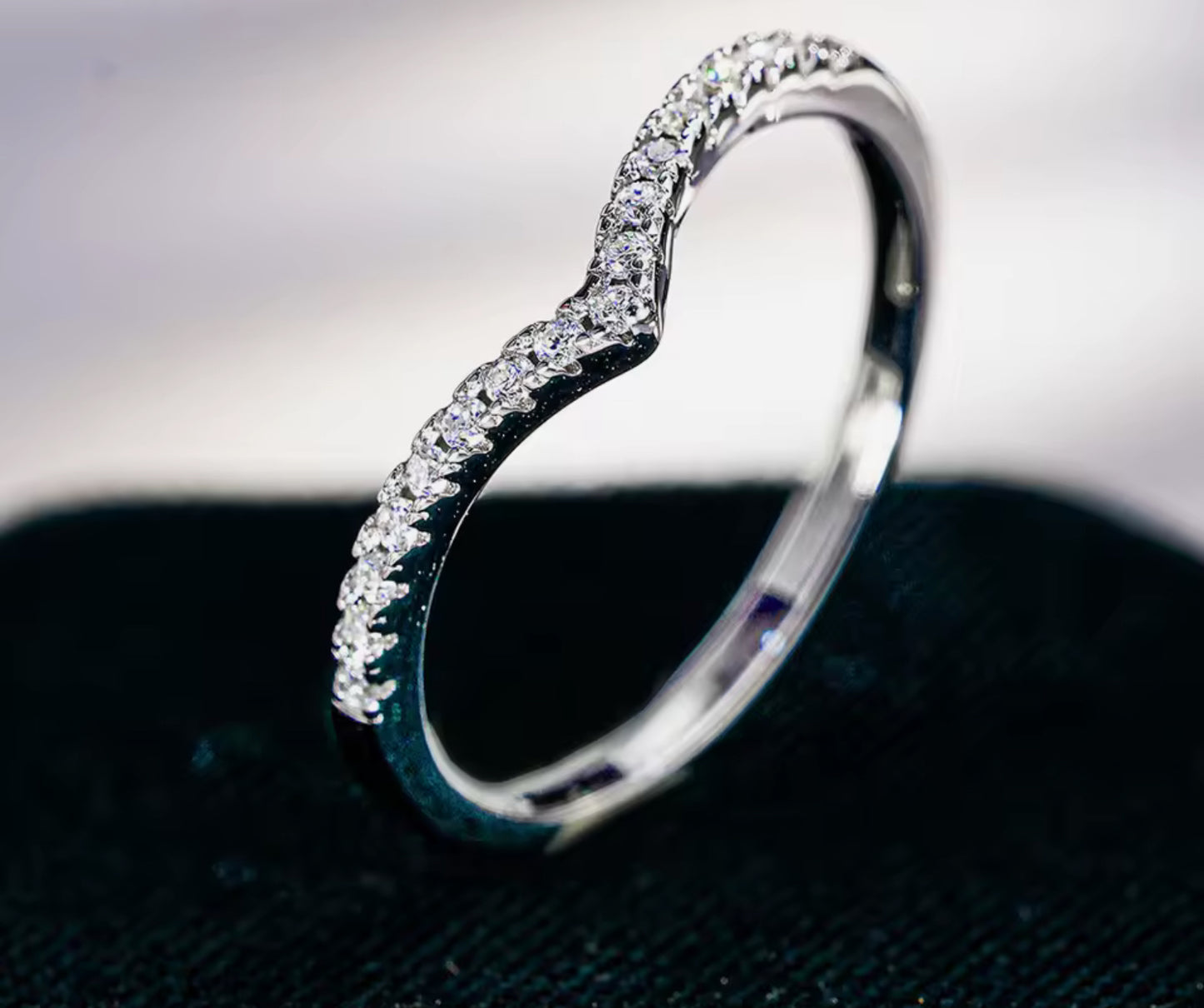 Anillo de Plata 925 con Zirconias