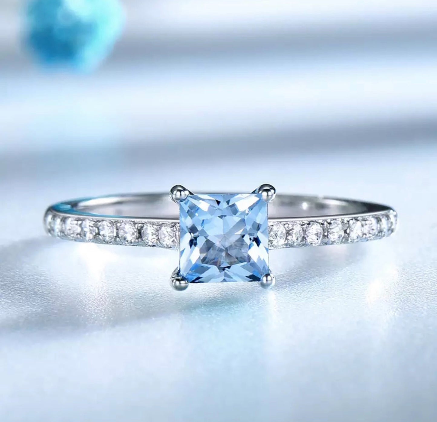 Anillo de Plata 925 con Nano Topacio