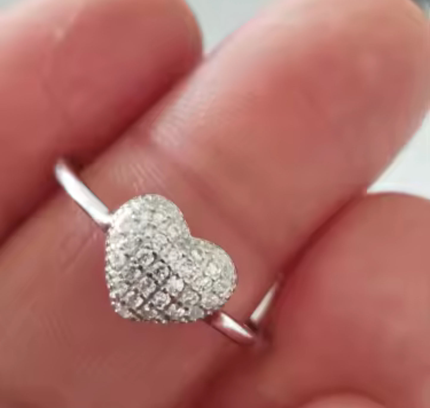 Anillo de Plata 925 con Zirconias modelo Cojín - Corazón