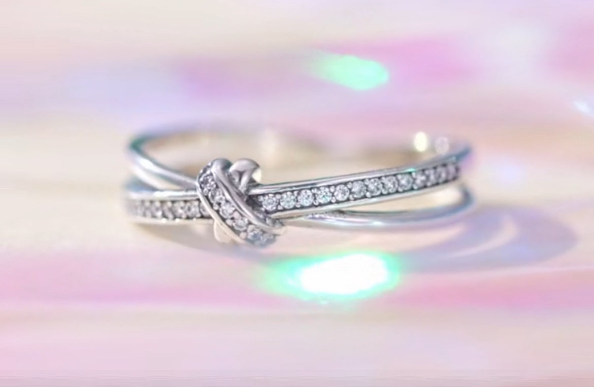 Anillo de Plata 925 con Zirconias