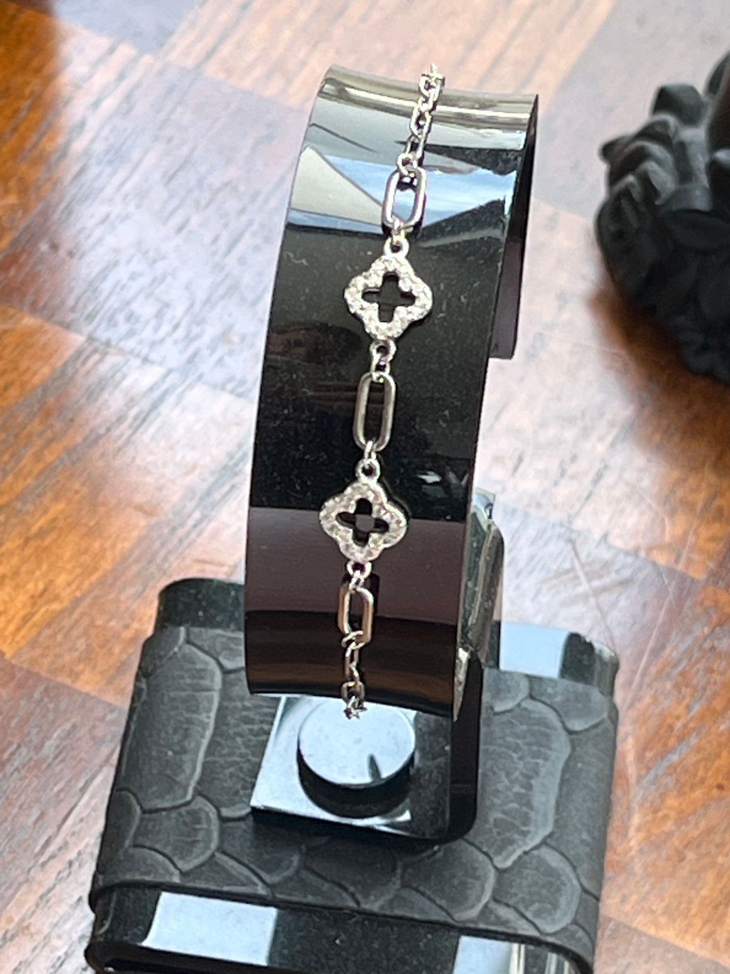 Pulsera de Plata 925 con Zirconias modelo Tipo Van C L E E F