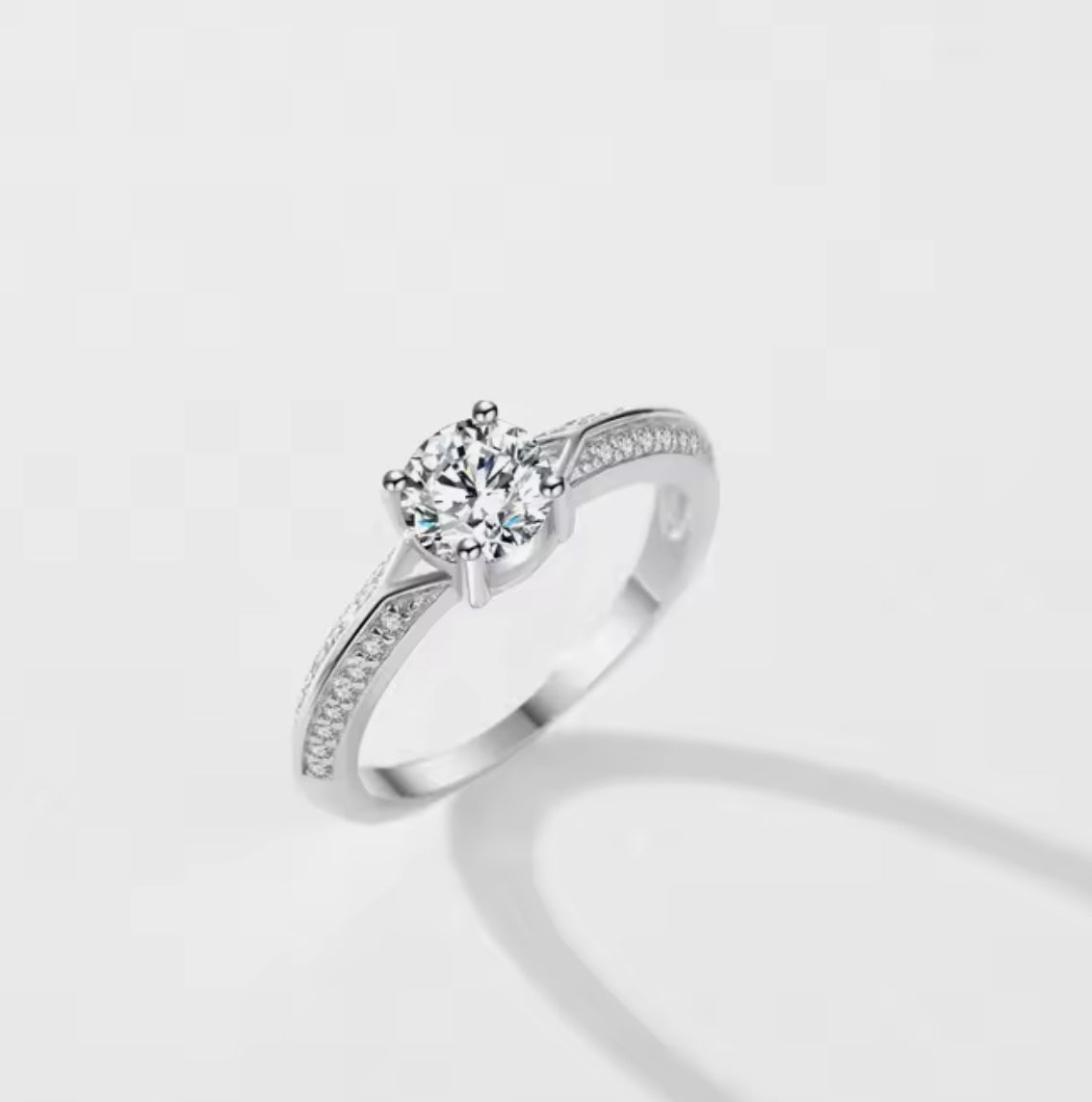 Anillo de Plata 925 con Zirconias