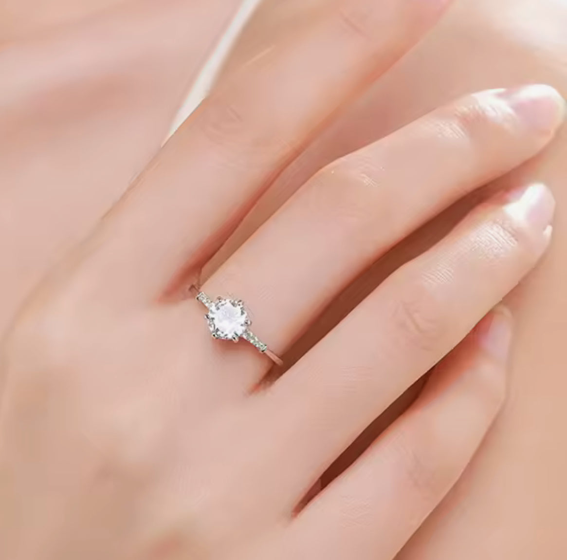 Anillo de Plata 925 con Zirconias