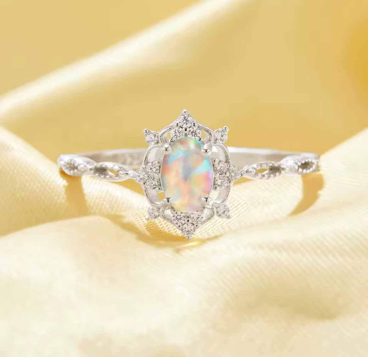Anillo de Plata 925 con Ópalo