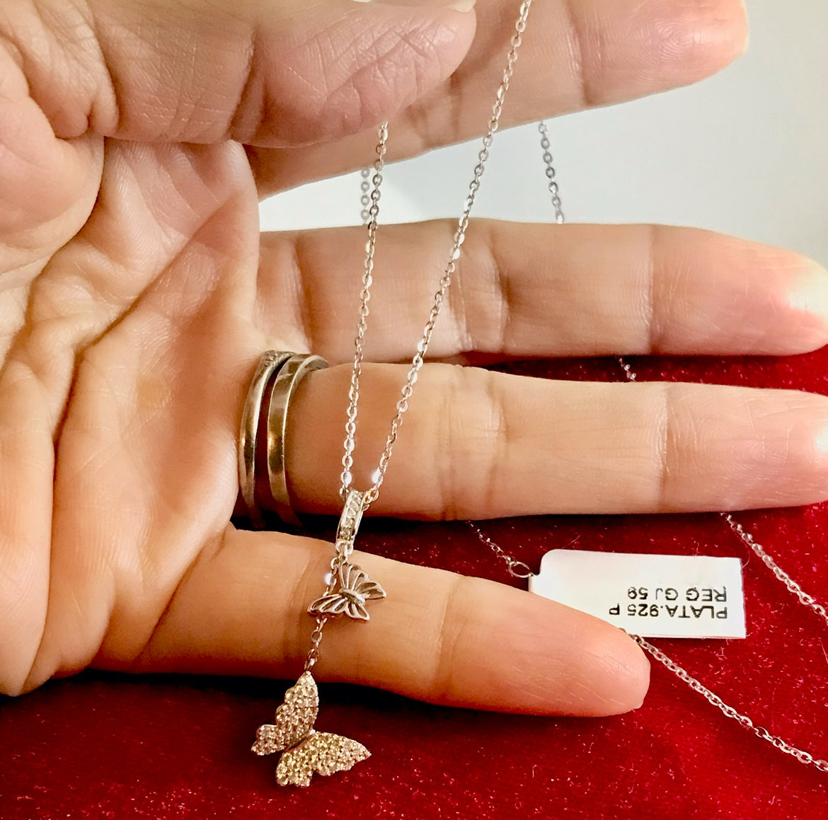 Collar con Dije de Mariposas, Plata 925 y Zirconias